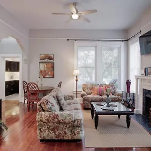 420waldburg A - Modern Apt With Southern Charm Blocks From Forsyth Apartment Savannah